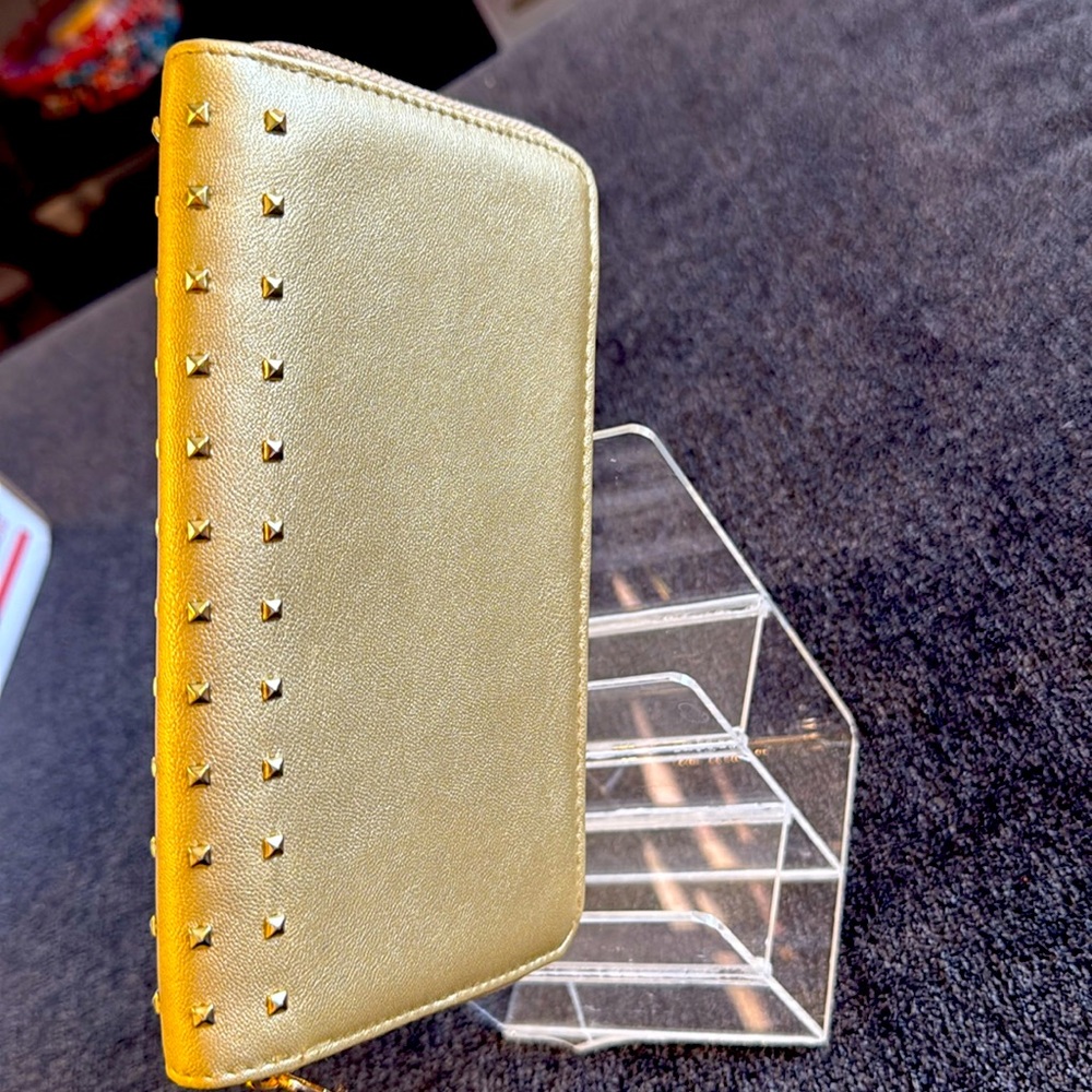 Badgley Mischka Vegan Leather Gold Studded Zippered Wallet (EUC) - Picture 14 of 17